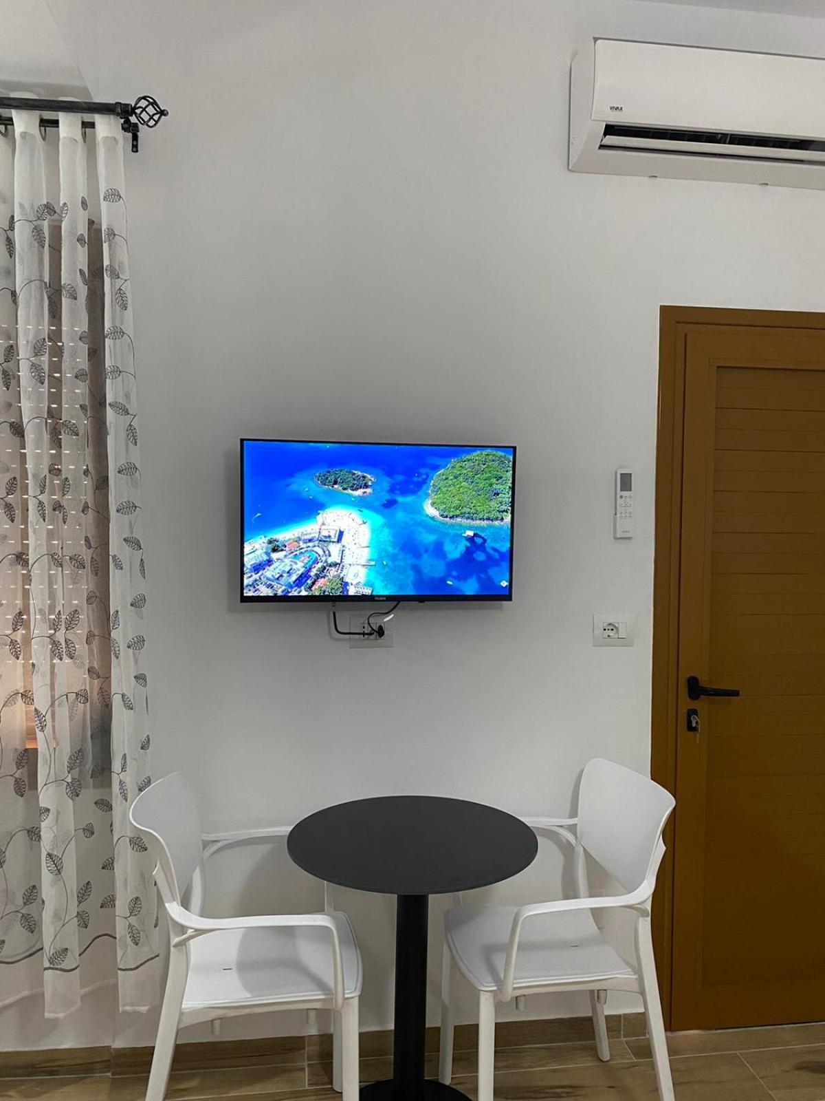 Rentrooms Geni Ksamil Kültér fotó