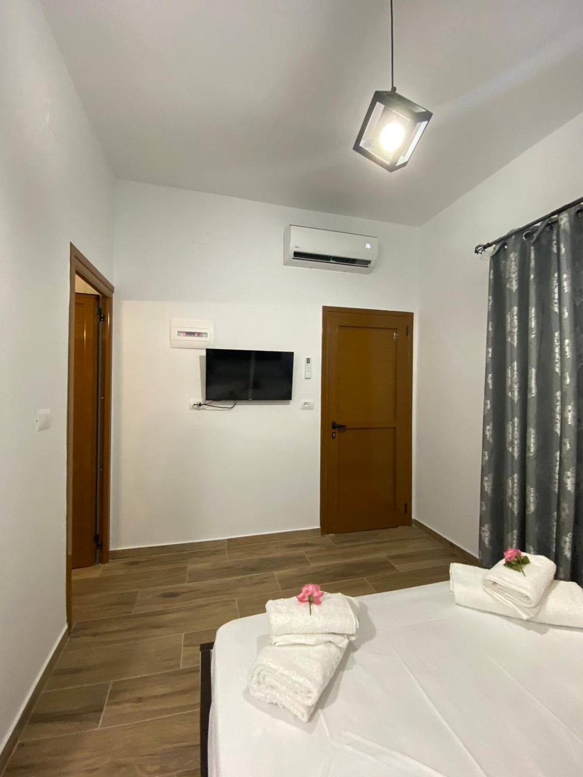 Rentrooms Geni Ksamil Kültér fotó