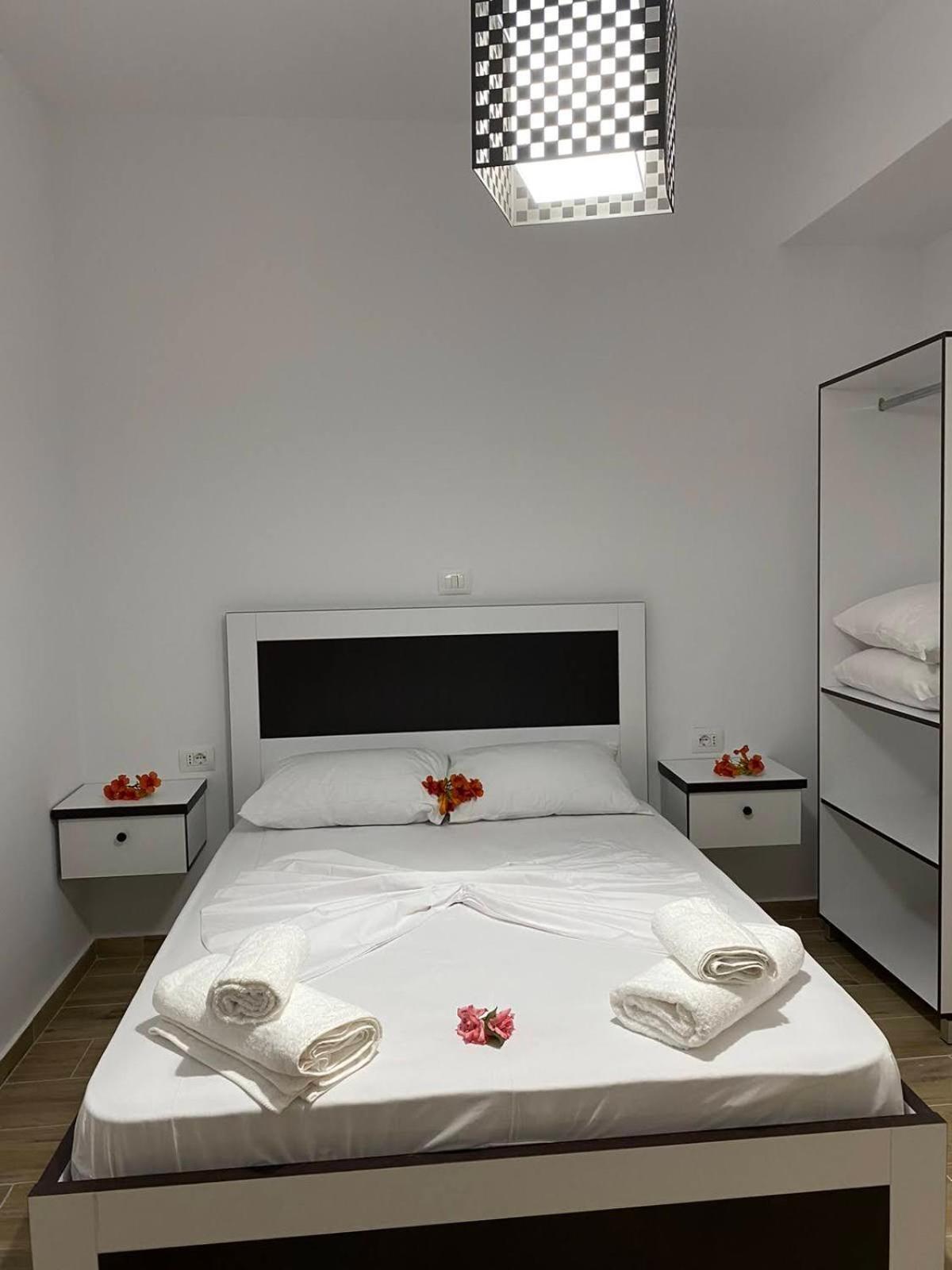 Rentrooms Geni Ksamil Kültér fotó