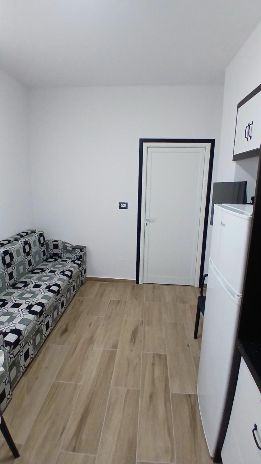 Rentrooms Geni Ksamil Kültér fotó